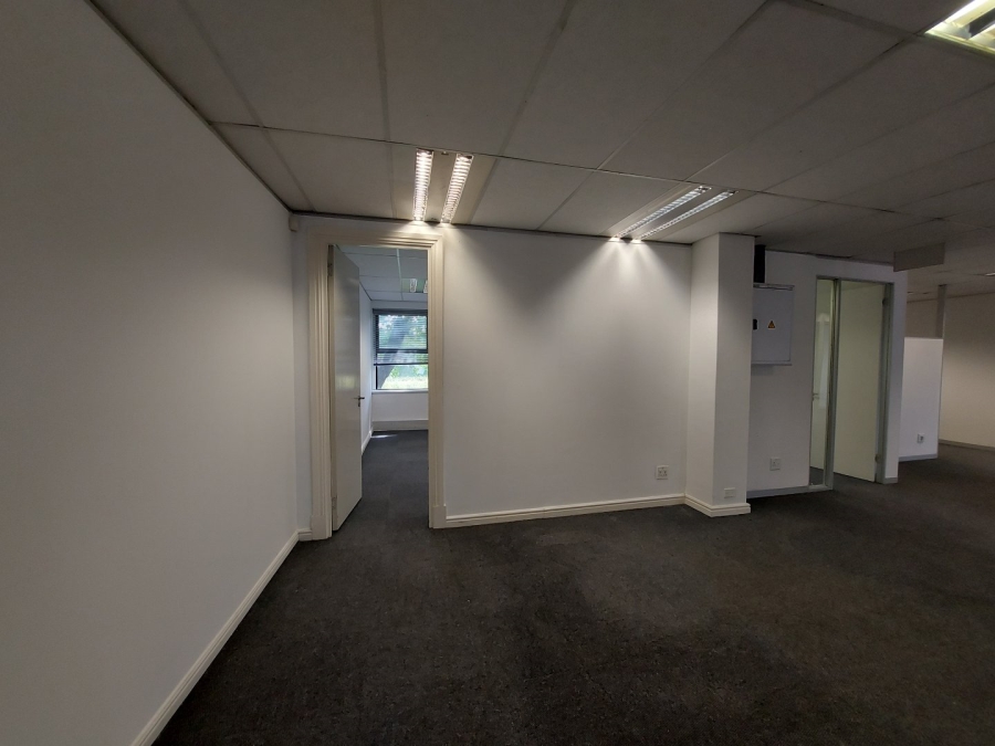 To Let commercial Property for Rent in Mowbray Western Cape